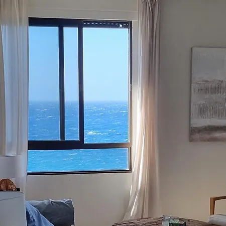 Apartment 'dos Sirenas' Oceanfront