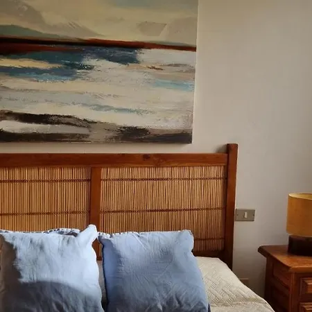 Apartment 'dos Sirenas' Oceanfront *